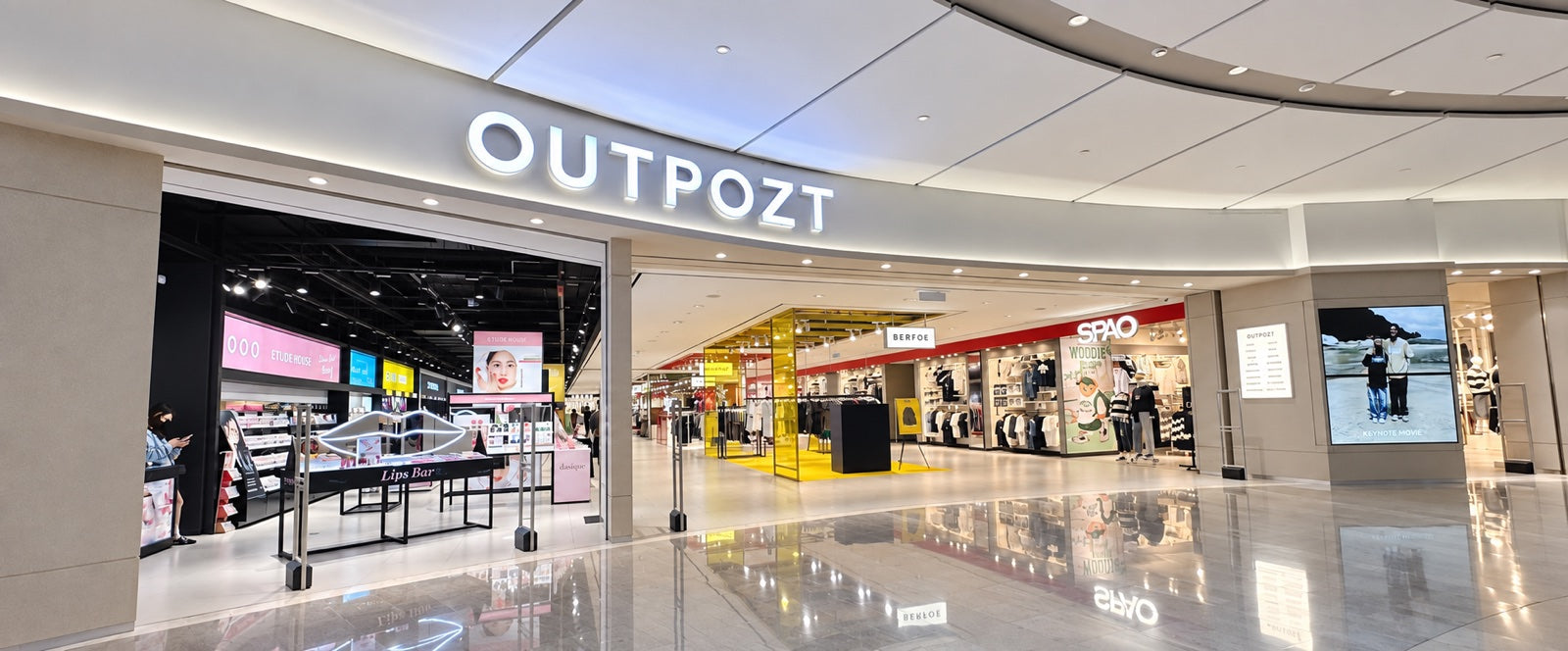 Outpozt SkyAvenue Genting storefront